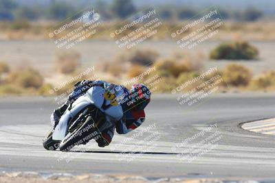 media/Nov-17-2024-CVMA (Sun) [[1fec520723]]/Race 11-Amateur Supersport Open/